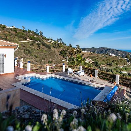 Villa Los Naranjos Sayalonga Екстер'єр фото