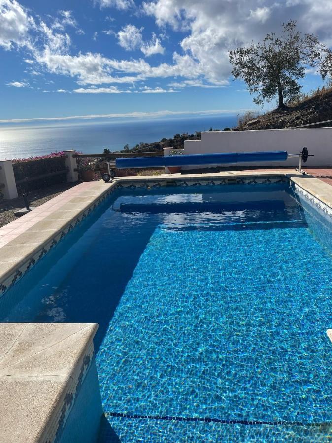 Villa Los Naranjos Sayalonga Екстер'єр фото