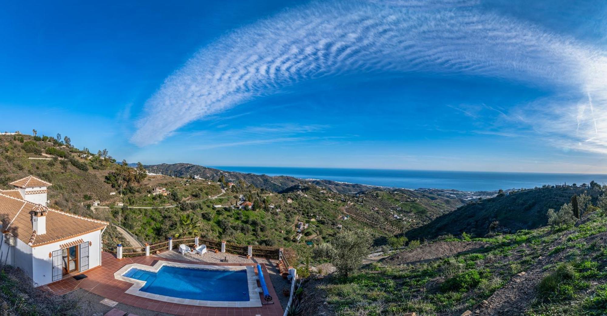 Villa Los Naranjos Sayalonga Екстер'єр фото