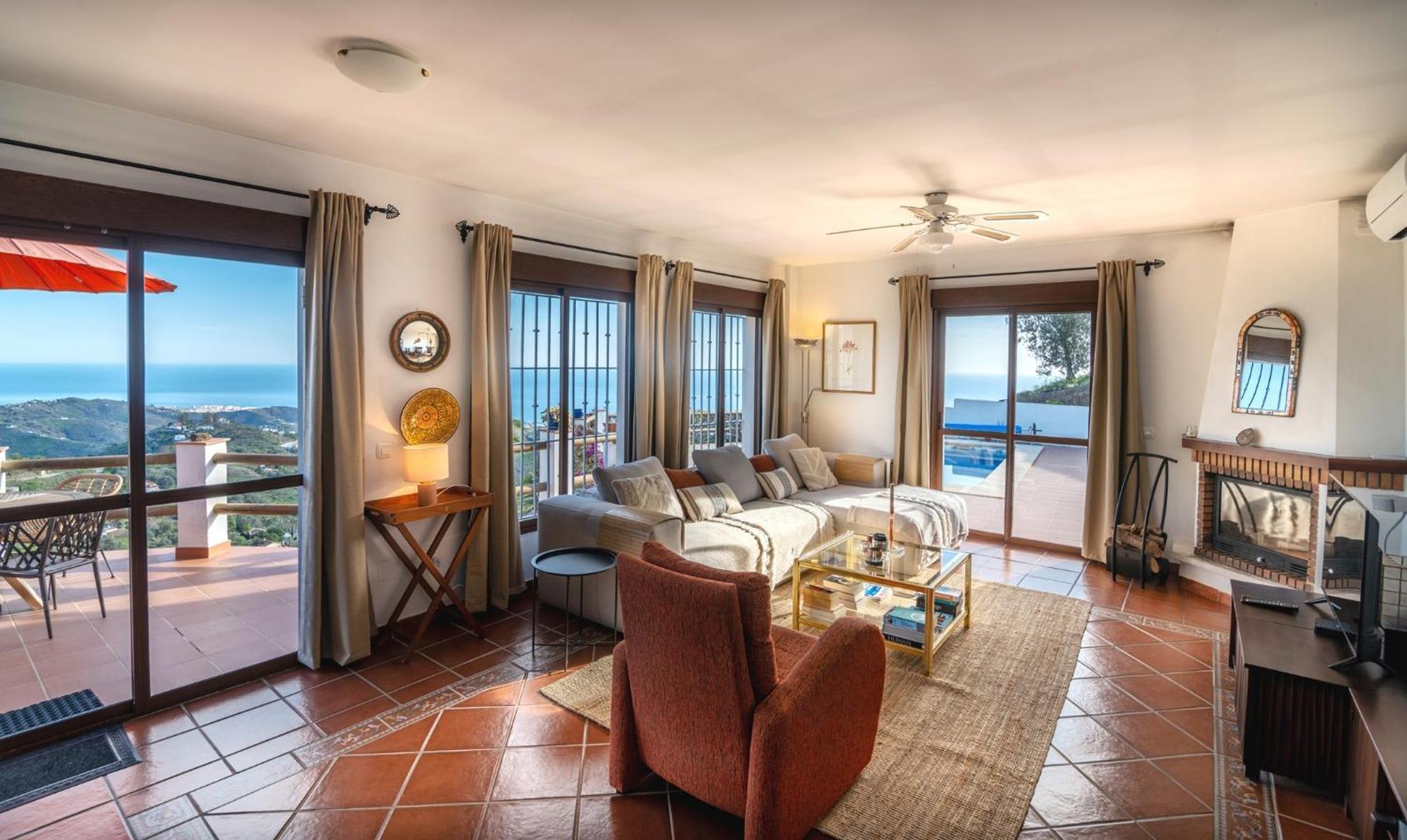 Villa Los Naranjos Sayalonga Екстер'єр фото